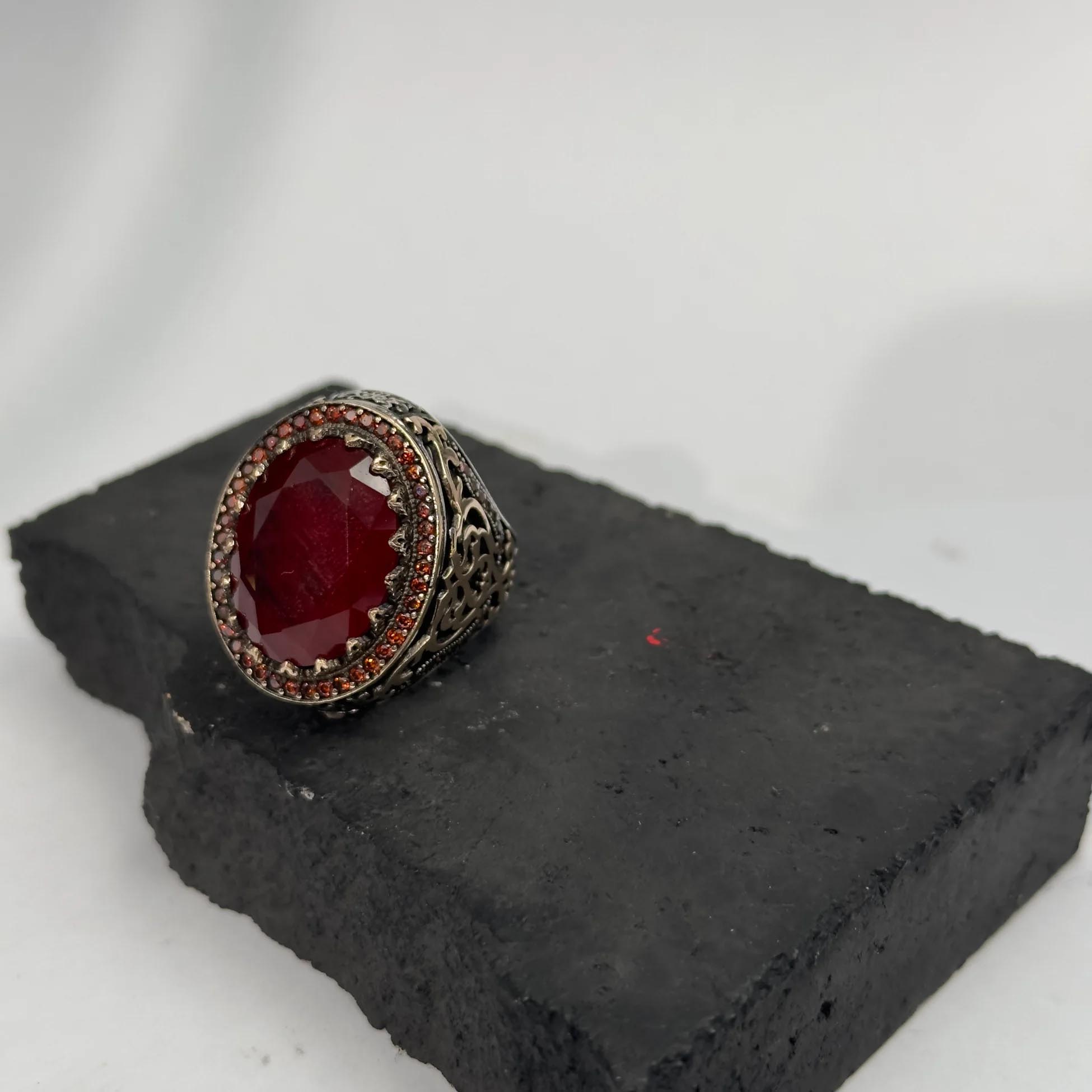 Garnet Kırmızı Paraiba Yüzük