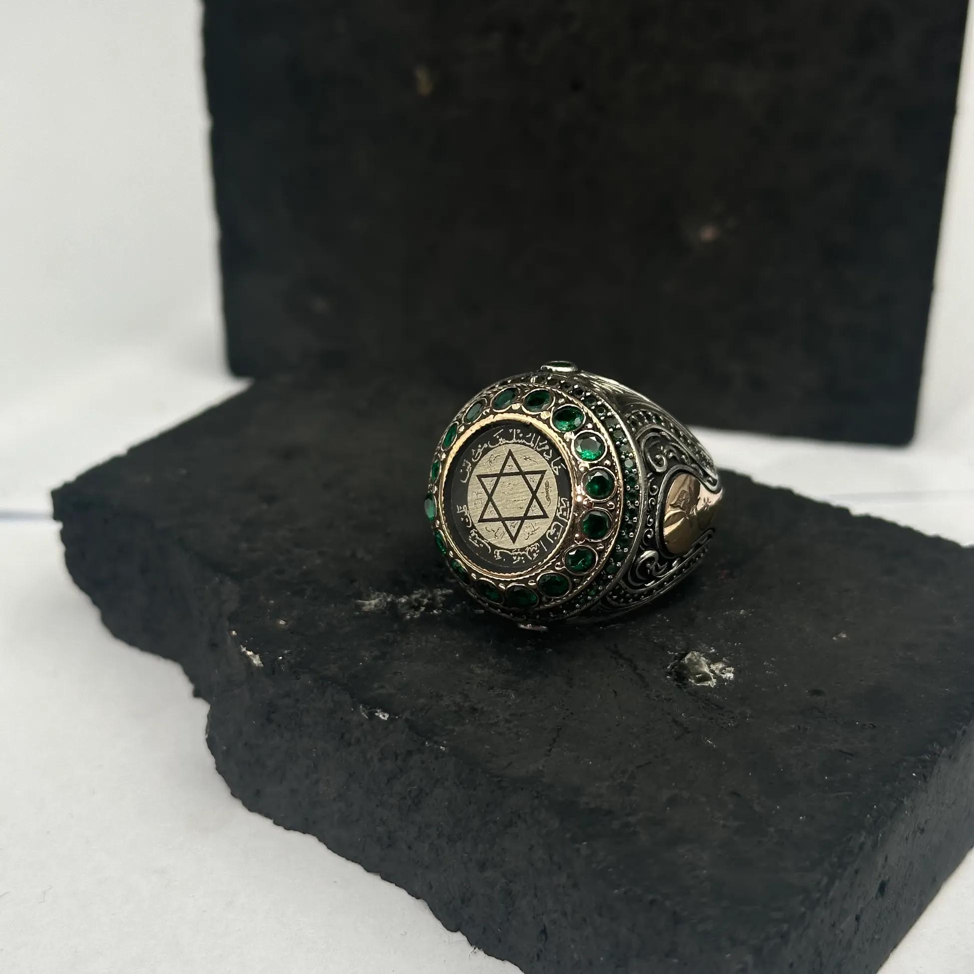 Gümüş Yüzük Zümrüt Yüra Koruma Modeli