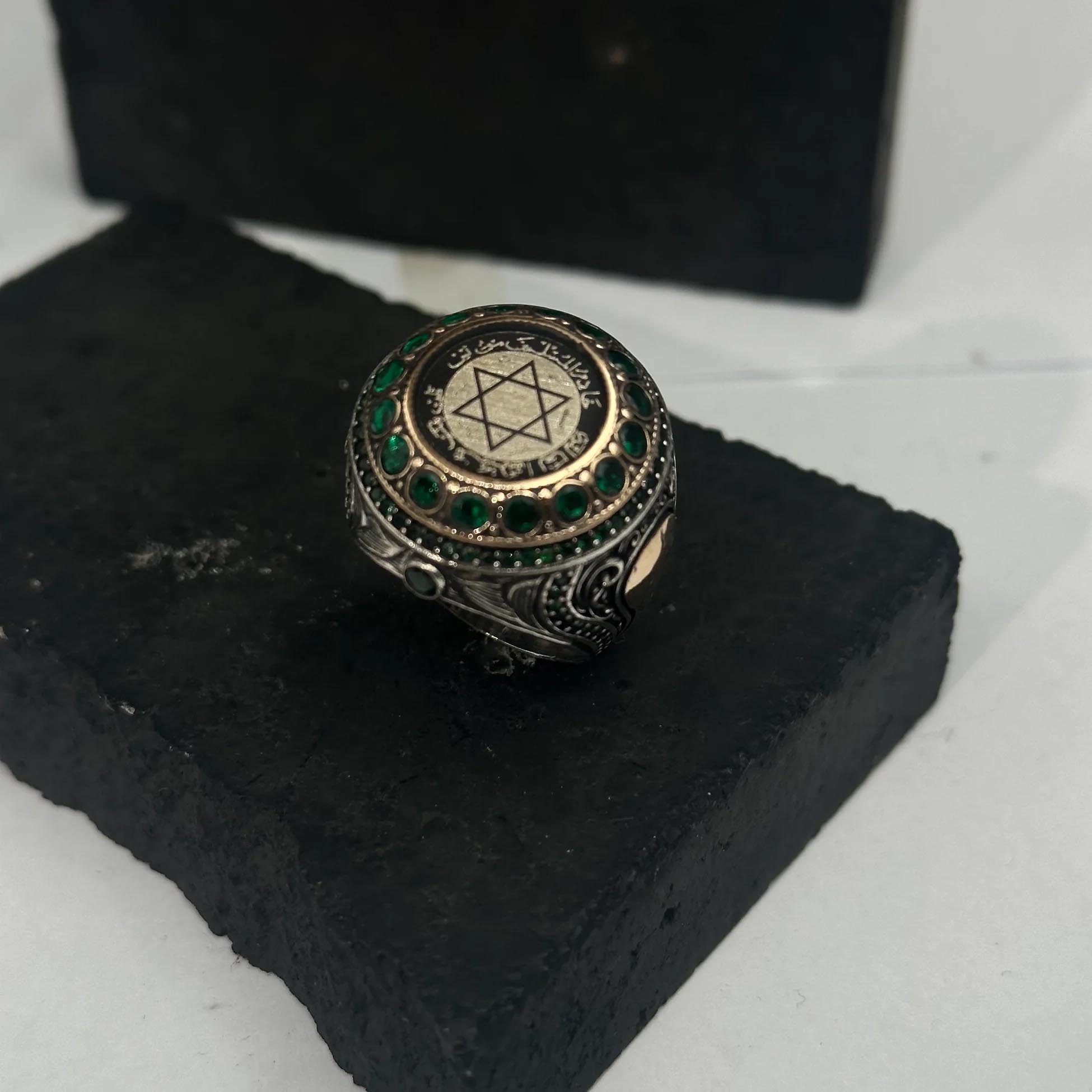 Gümüş Yüzük Zümrüt Yüra Koruma Modeli